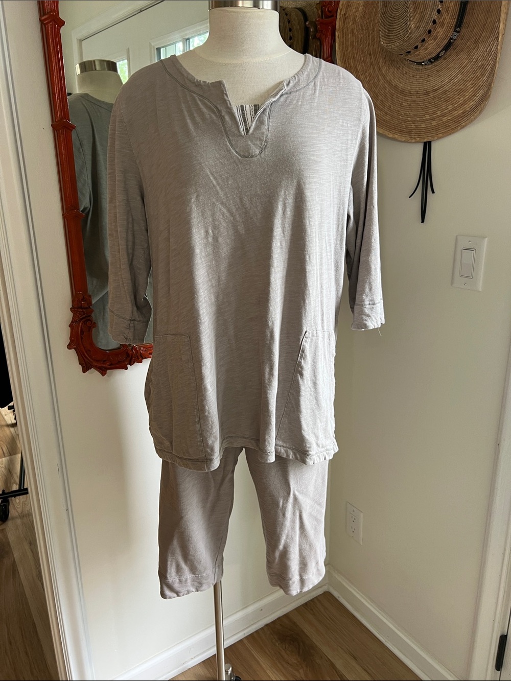 Wild palms, cotton shirt and short set size large